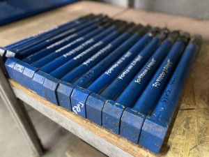 C125 Śruba młotkowa klina górnego szczęki stałej 704100027405